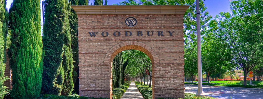 wide woodbury